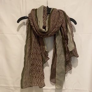 Printed scarf